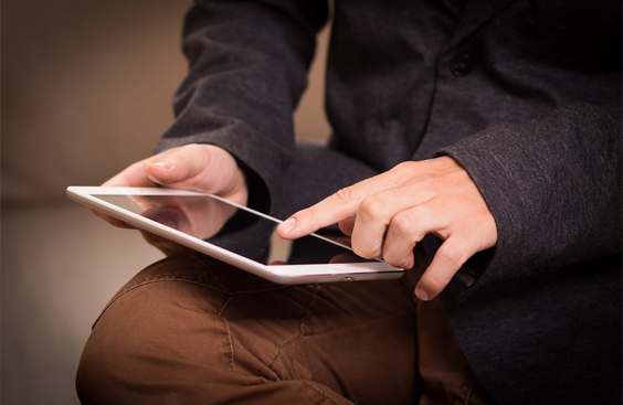 tablet-g4d1b8f83b_1920 la-firma-digitale